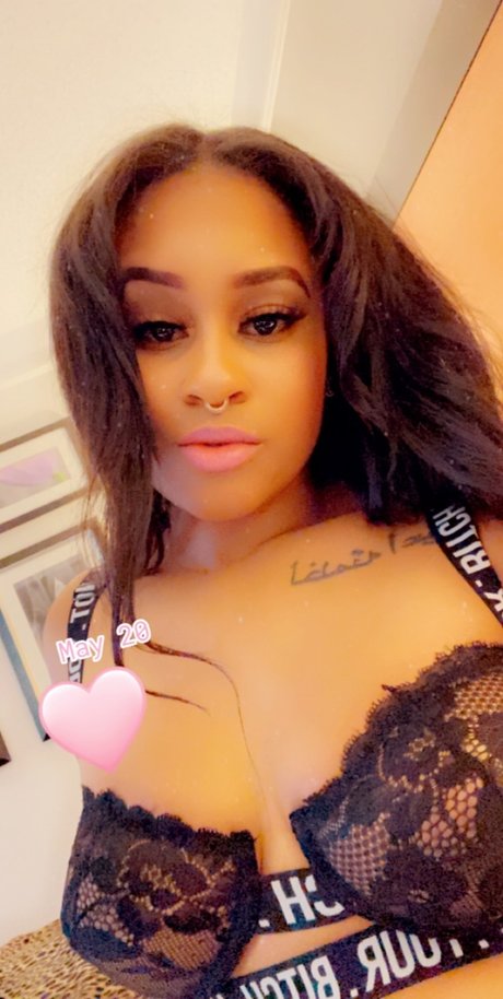 Foto desnuda filtrada de OnlyFans de Chanel 