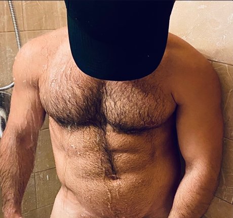 Foto desnuda filtrada de OnlyFans de Amirpounding4free