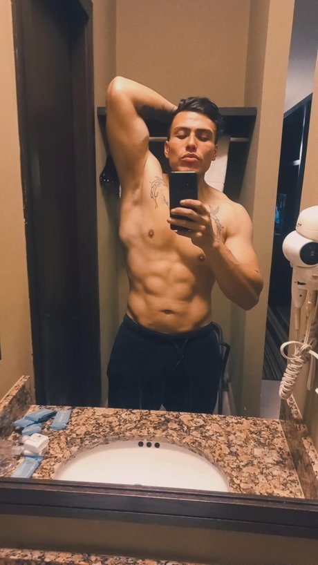 Foto desnuda filtrada de OnlyFans de Alexxmx