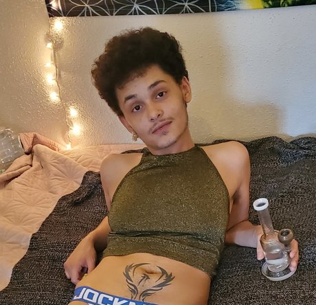 Foto desnuda filtrada de OnlyFans de Kwame Violet