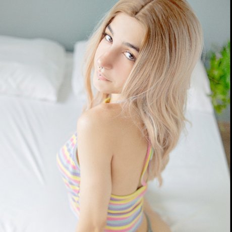 Foto desnuda filtrada de OnlyFans de Aeon Nebula Sg