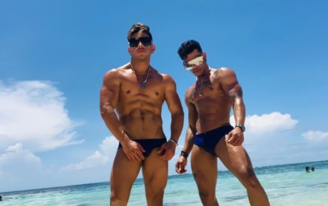Foto desnuda filtrada de OnlyFans de Alex Leal