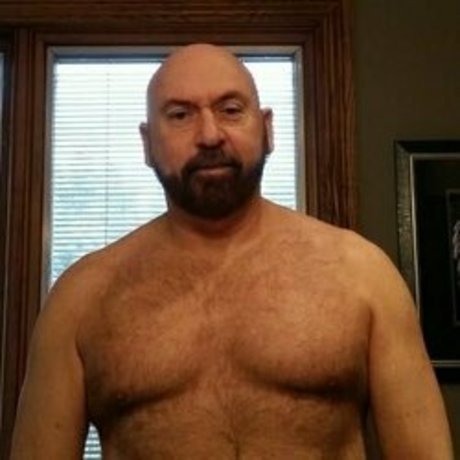 Foto desnuda filtrada de OnlyFans de Olderbutwiser