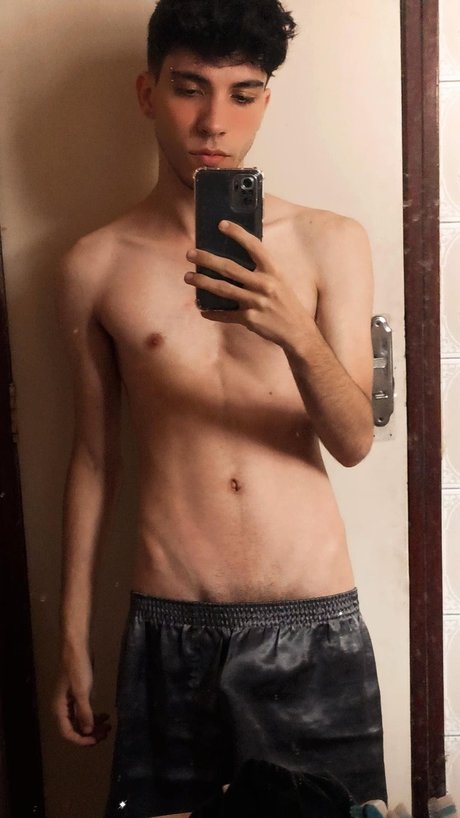 Foto desnuda filtrada de OnlyFans de O Ariel