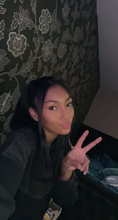 Foto desnuda filtrada de OnlyFans de Alisha