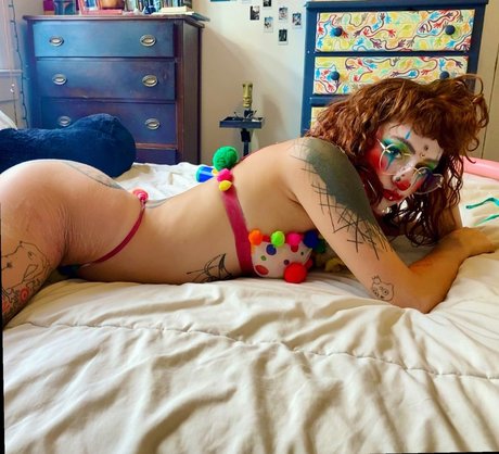 Foto desnuda filtrada de OnlyFans de Birdie