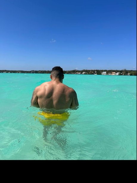 Foto desnuda filtrada de OnlyFans de Bacano