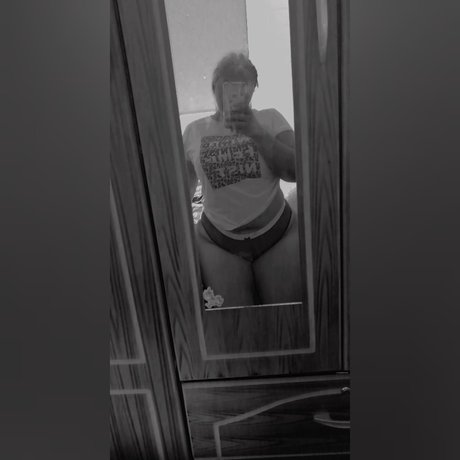 Foto desnuda filtrada de OnlyFans de Katalina Alexandra