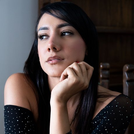 Ana Jones