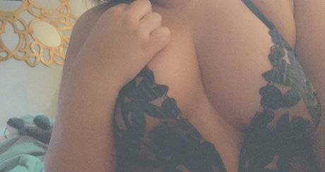 Foto desnuda filtrada de OnlyFans de Alexandra 