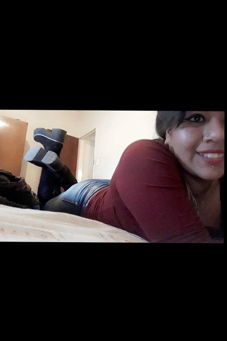 Foto desnuda filtrada de OnlyFans de Agustina Guzmn