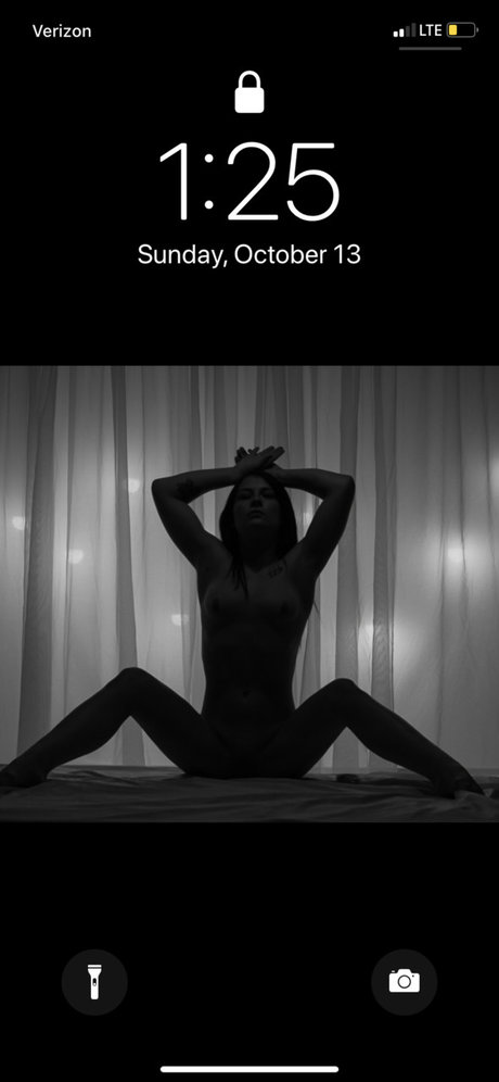Foto desnuda filtrada de OnlyFans de Angela