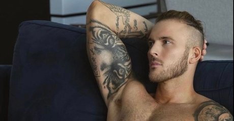 Foto desnuda filtrada de OnlyFans de Zander