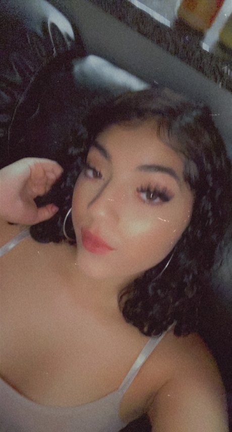 Foto desnuda filtrada de OnlyFans de Emelyy 
