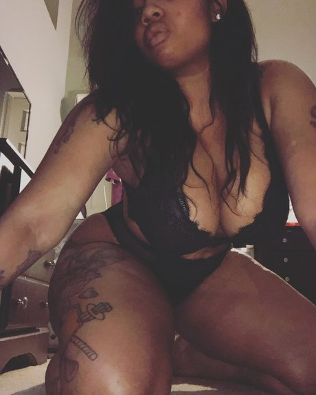 Foto desnuda filtrada de OnlyFans de Naomi Santos