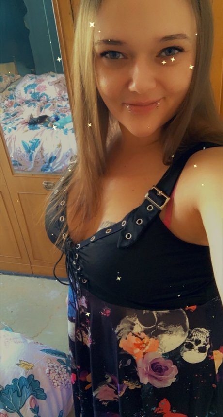 Foto desnuda filtrada de OnlyFans de Lil Miss Bite Me