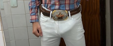 Foto desnuda filtrada de OnlyFans de Oguagro
