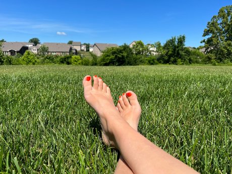 Pretty Little Feet