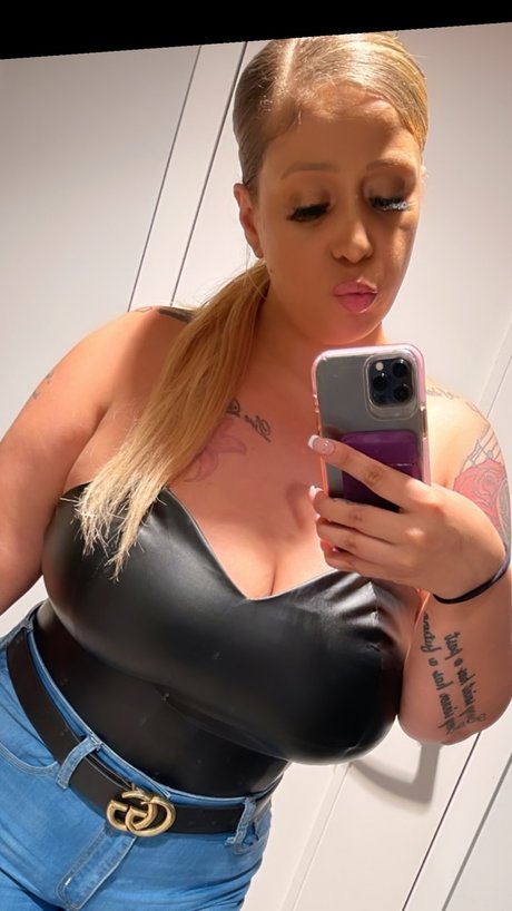 Foto desnuda filtrada de OnlyFans de Alexis Love Free       Dm Fee 10