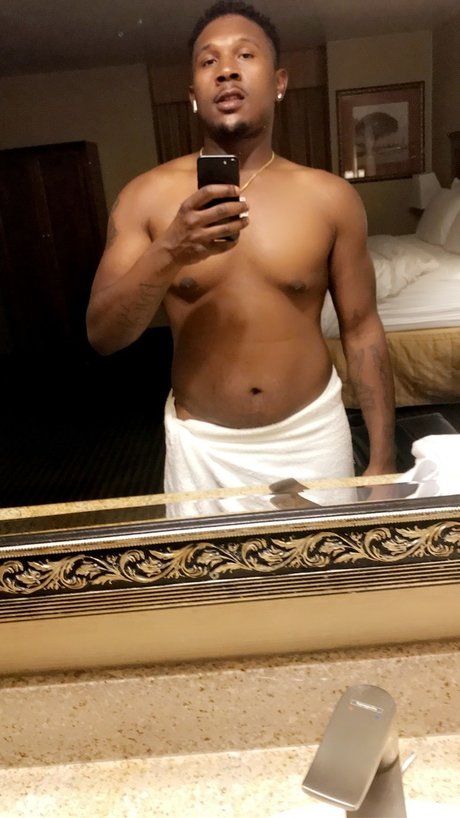 Foto desnuda filtrada de OnlyFans de Jpthafreeak