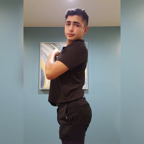 Foto desnuda filtrada de OnlyFans de Alexander Barrera
