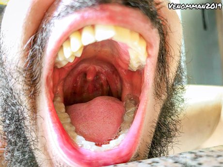 Foto desnuda filtrada de OnlyFans de Alexandervenom