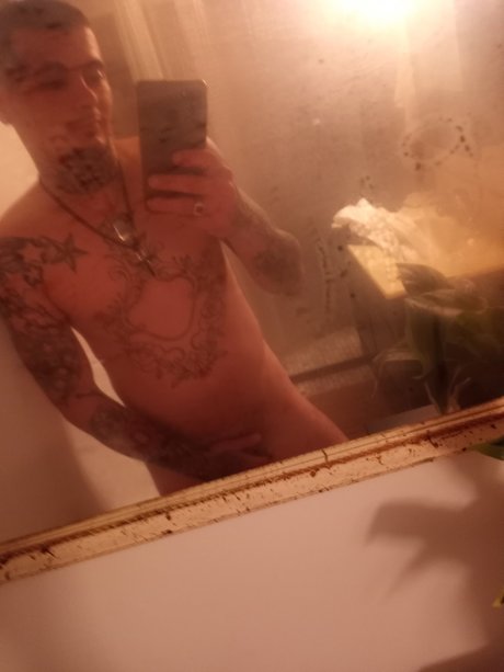 Foto desnuda filtrada de OnlyFans de Dillon Lee