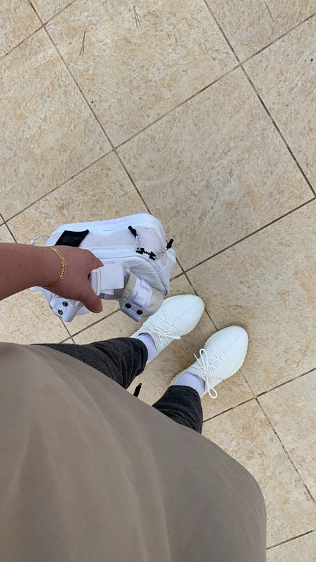Onlysneakers