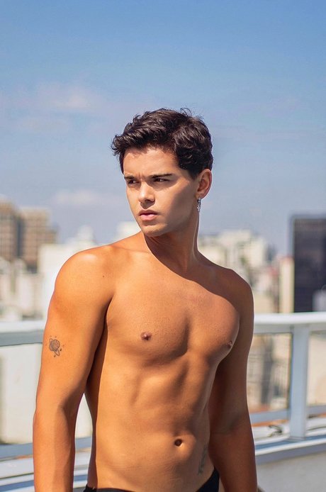 Foto desnuda filtrada de OnlyFans de Sam Reis