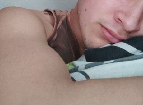 Foto desnuda filtrada de OnlyFans de Ismael