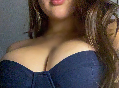 Foto desnuda filtrada de OnlyFans de Al
