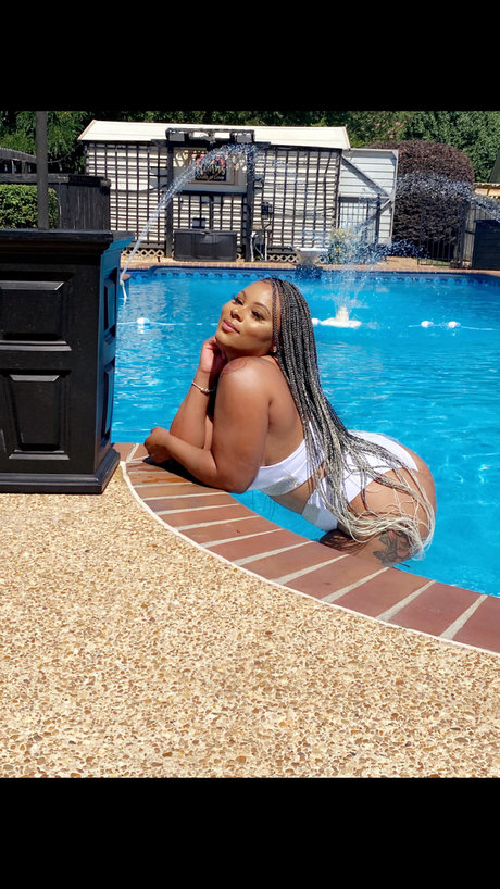 Foto desnuda filtrada de OnlyFans de Missmonroe