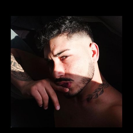 Foto desnuda filtrada de OnlyFans de Mer Demir