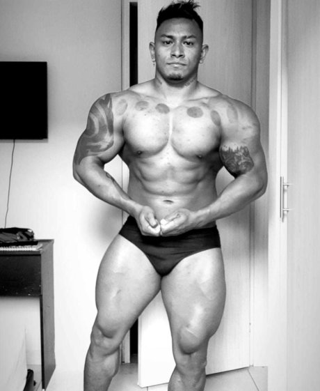 Foto desnuda filtrada de OnlyFans de Omar Otero