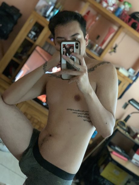 Foto desnuda filtrada de OnlyFans de Omar