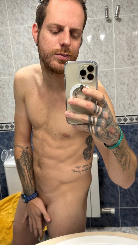 Foto desnuda filtrada de OnlyFans de Abrigacaof