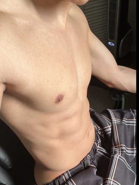 Foto desnuda filtrada de OnlyFans de Abe