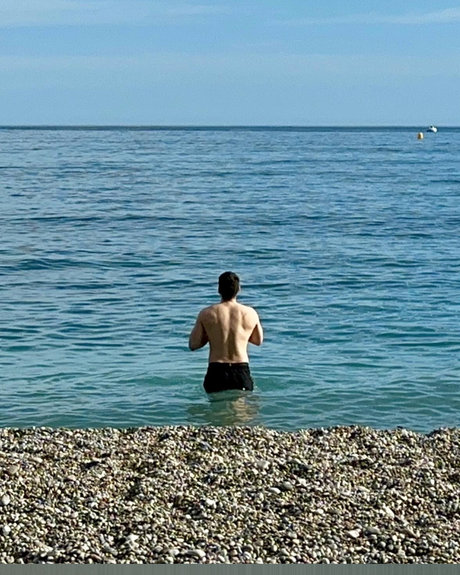 Foto desnuda filtrada de OnlyFans de Adam