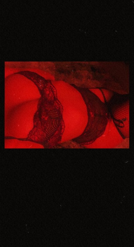Foto desnuda filtrada de OnlyFans de Ali