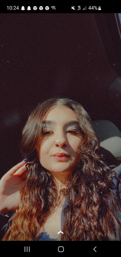 Acacia Hutchinson