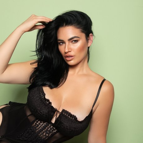 Foto desnuda filtrada de OnlyFans de Olivia Knight