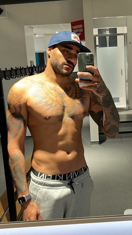 Foto desnuda filtrada de OnlyFans de Rael Oliveira