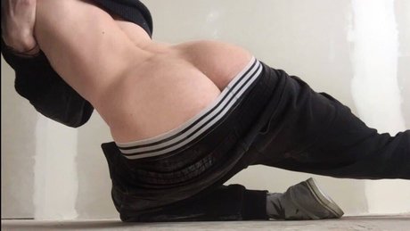 Foto desnuda filtrada de OnlyFans de Oli Morino
