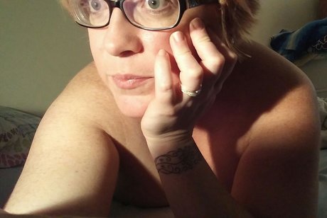 Foto desnuda filtrada de OnlyFans de Elizabeth