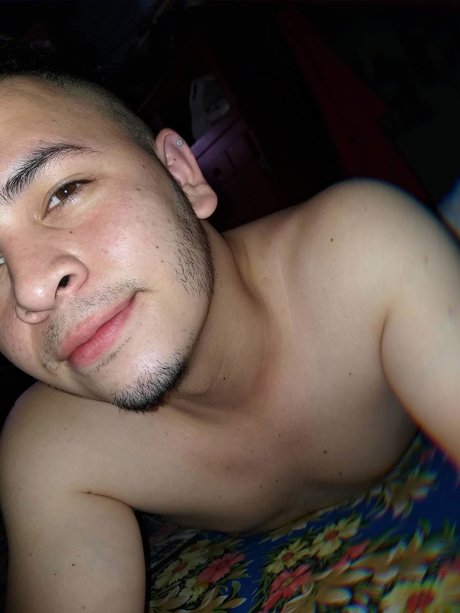 Foto desnuda filtrada de OnlyFans de Camilo Padilla