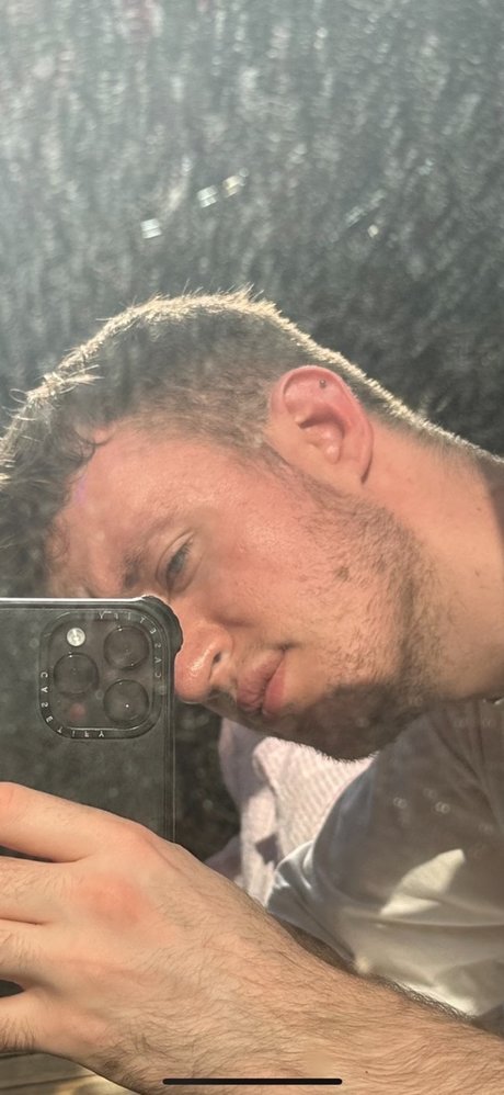 Foto desnuda filtrada de OnlyFans de Paddy