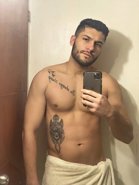 Foto desnuda filtrada de OnlyFans de Juan Pablo Ortiz