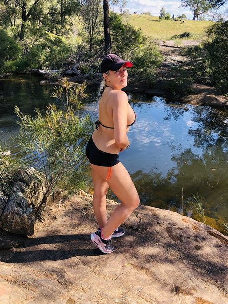 Foto desnuda filtrada de OnlyFans de Ozmissykj 
