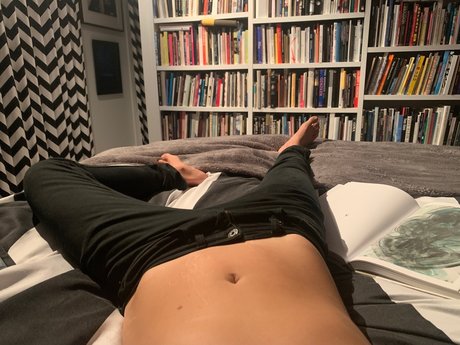 Ellen Degenderless