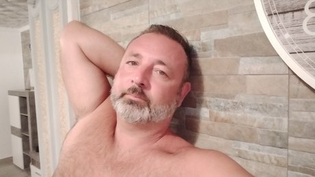 Foto desnuda filtrada de OnlyFans de Osetetravieso
